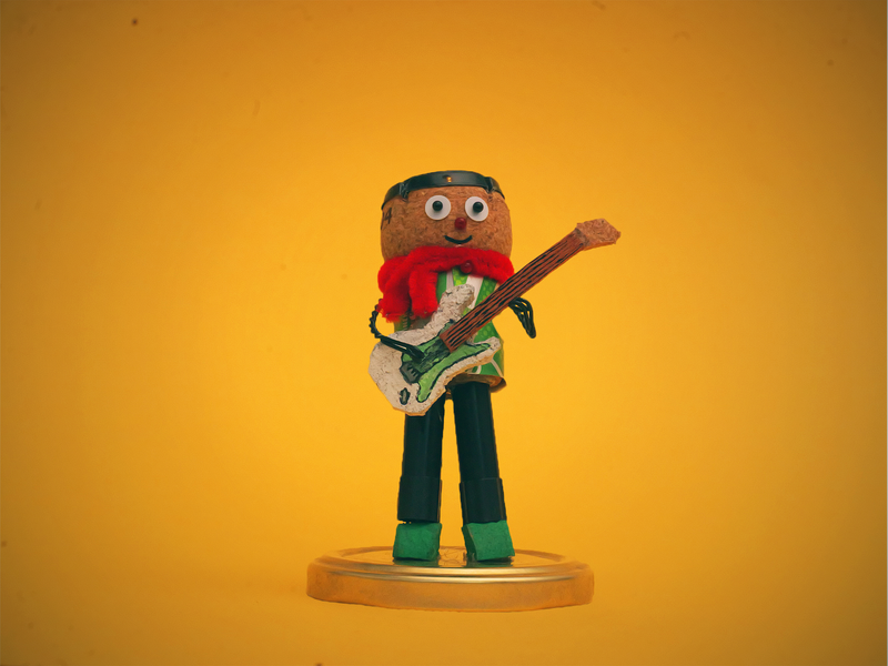 Hugo Vellenne à la guitare