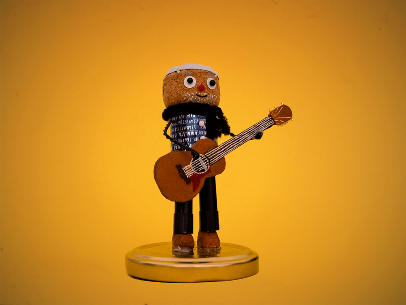 Thomas Mastomo à la guitare
